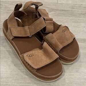 UGG Women's Goldenstar Flat Platform Lug-Sole Sandals in Chestnut 8.5